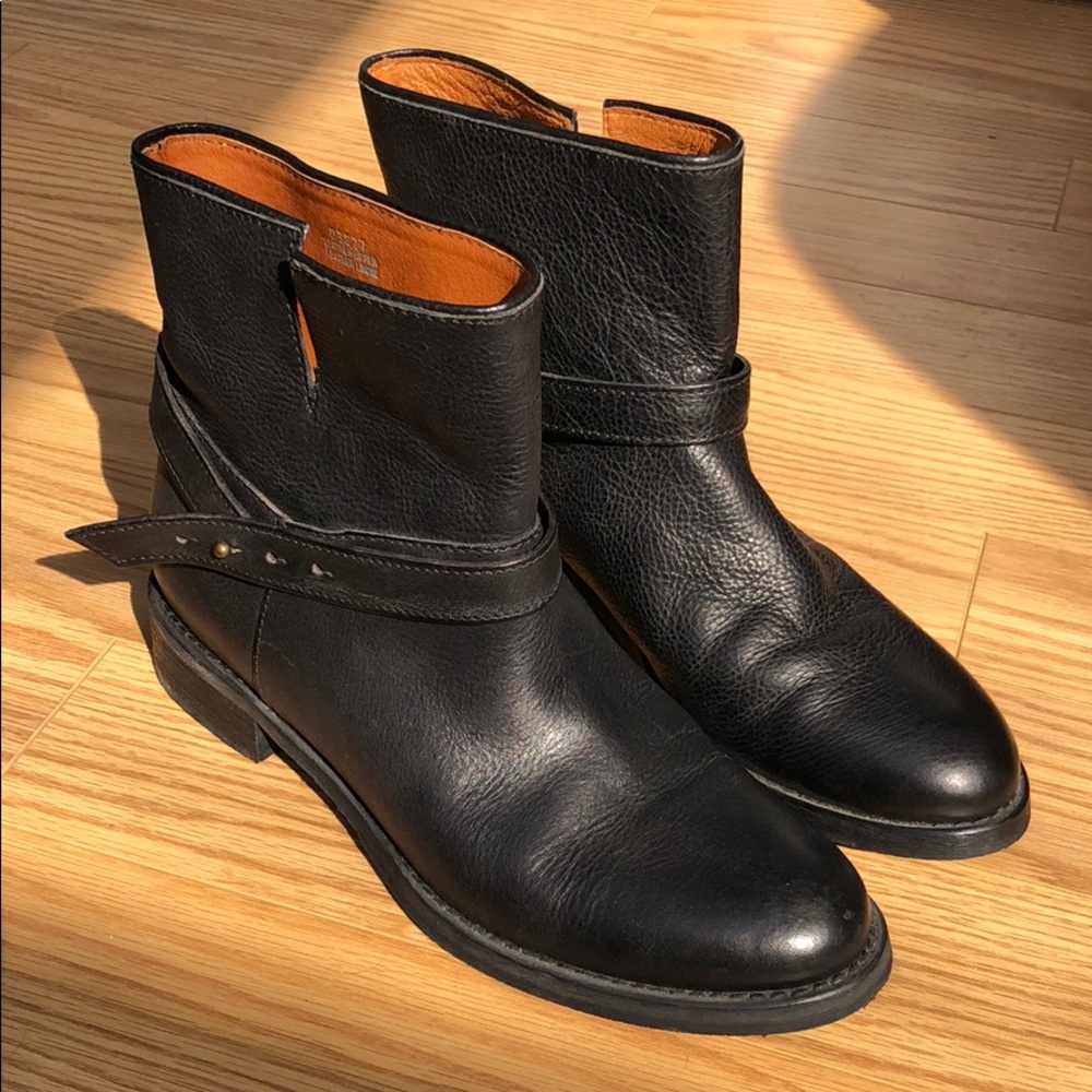 Madewell Leather Black Flat Ankle Boots